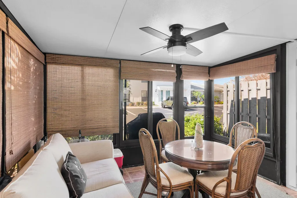 46 Via Marco Marco Island FL 34145