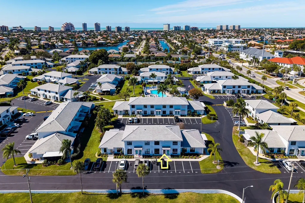 46 Via Marco Marco Island FL 34145