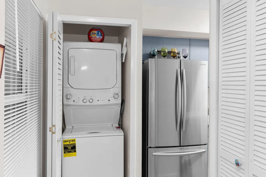 46 Via Marco Marco Island FL 34145