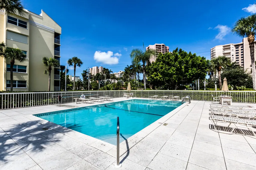 861 S Collier Marco Island FL 34145