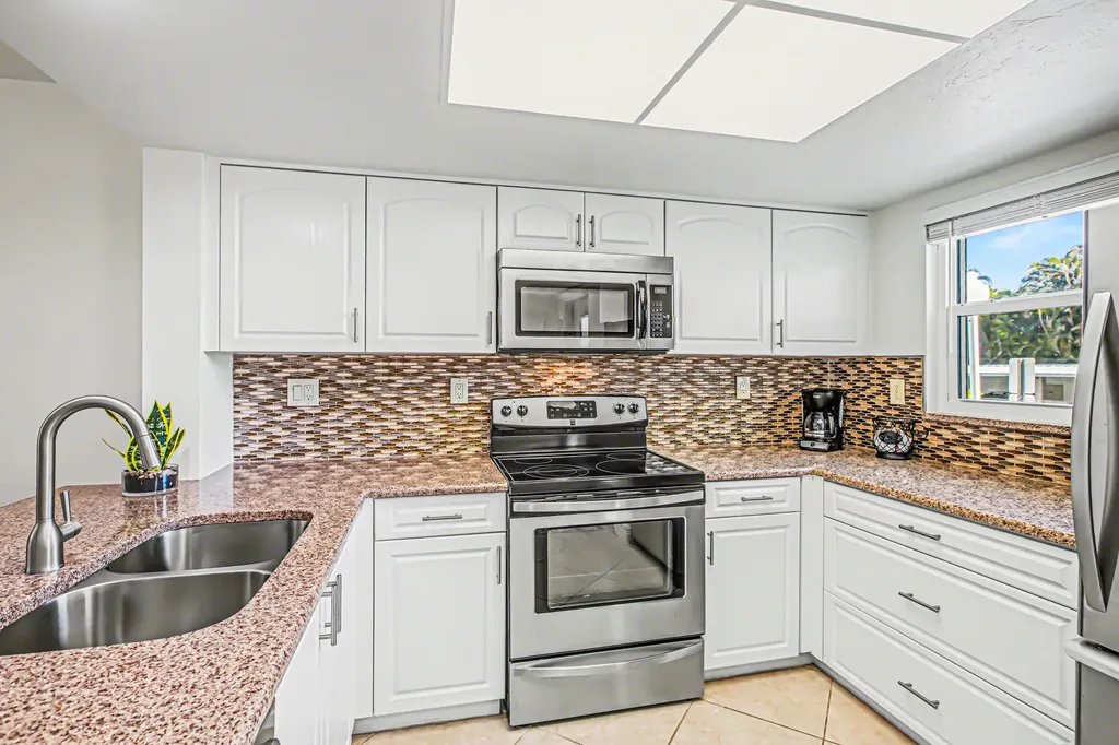 861 S Collier Marco Island FL 34145