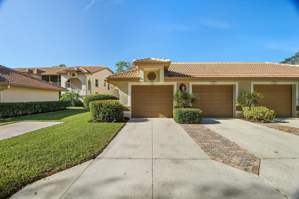 8005 Tiger Cove Naples FL 34113