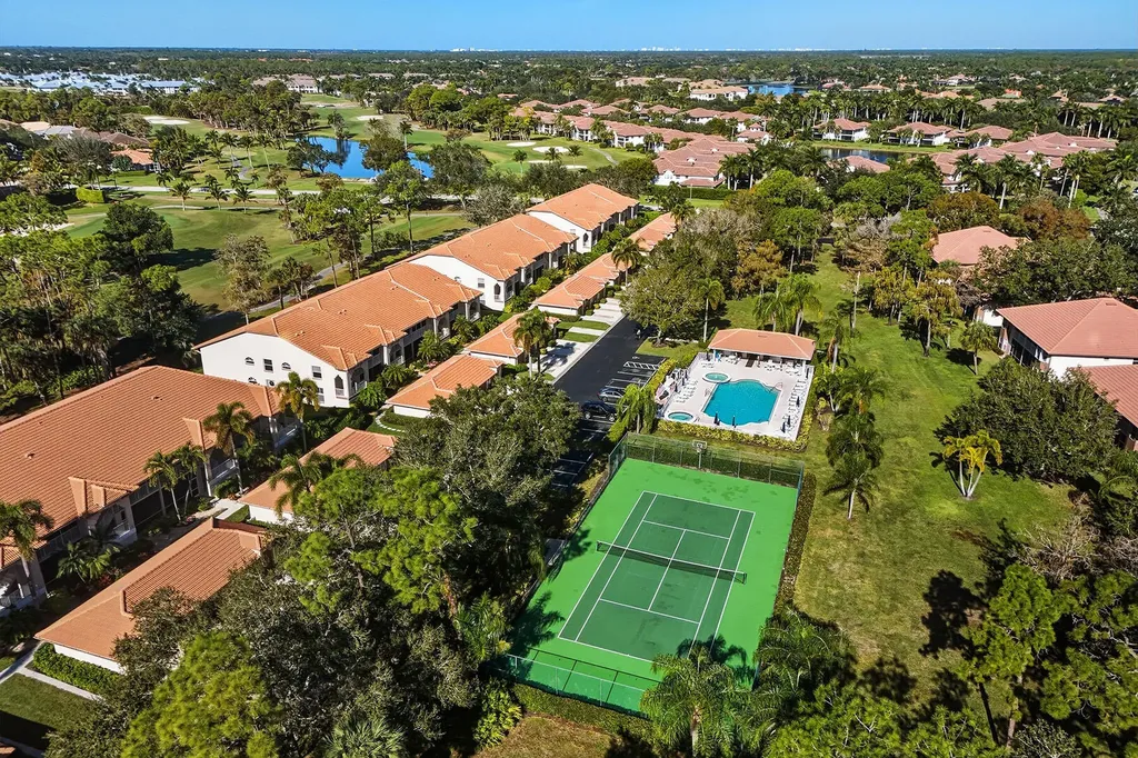 8005 Tiger Cove Naples FL 34113