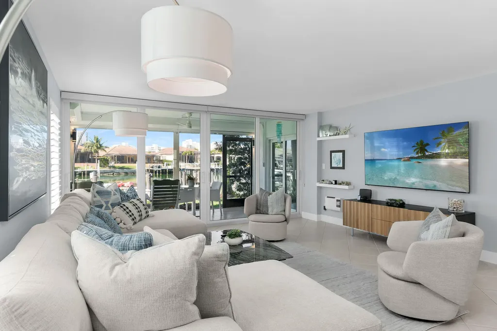 880 Huron Marco Island FL 34145