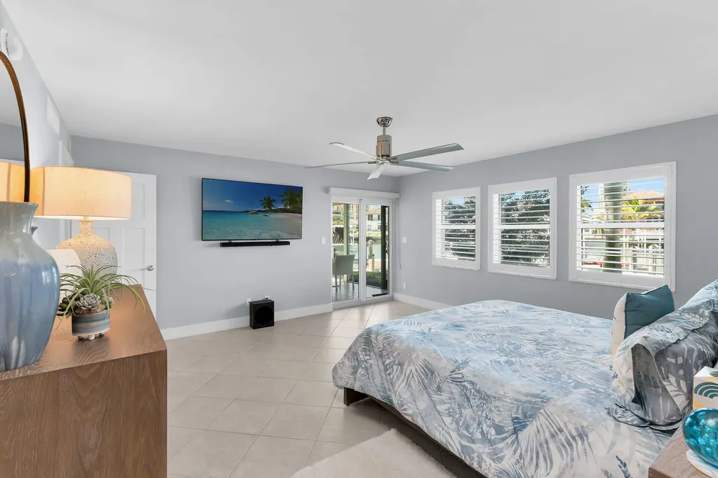 880 Huron Marco Island FL 34145