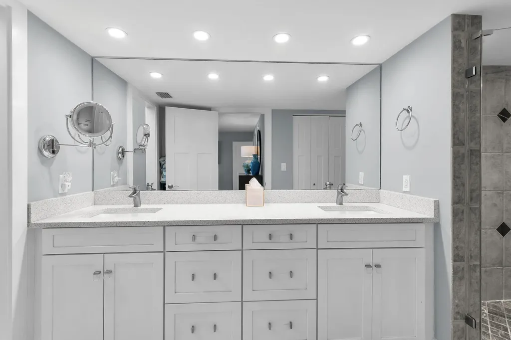 880 Huron Marco Island FL 34145