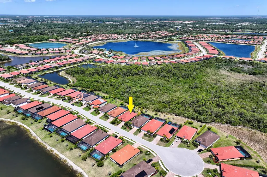 1608 Vizcaya Lane Naples FL 34113
