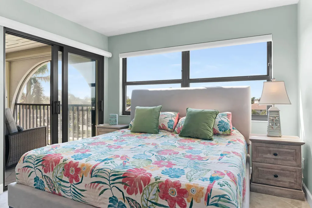 1012 Anglers Cove Marco Island FL 34145