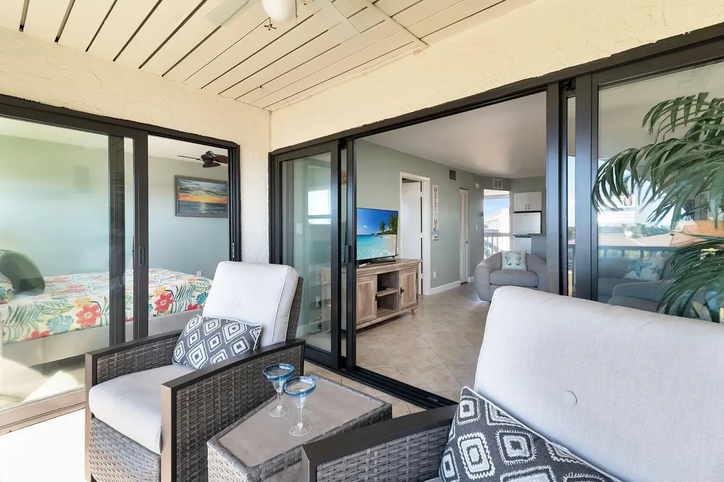 1012 Anglers Cove Marco Island FL 34145