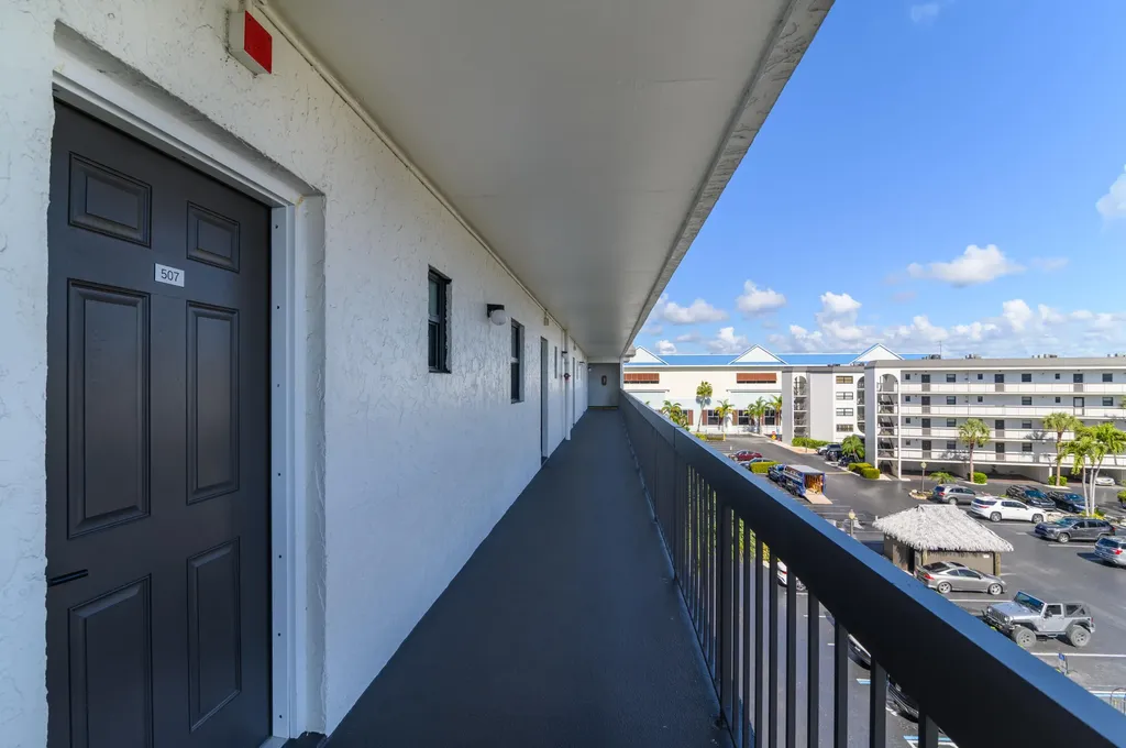 1012 Anglers Cove Marco Island FL 34145