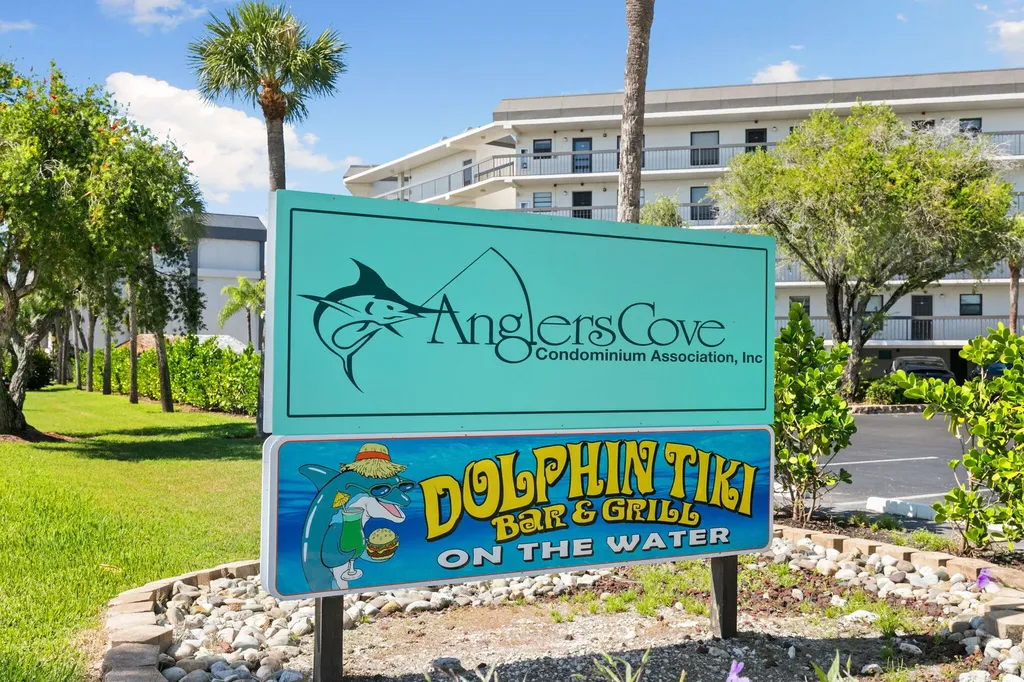 1012 Anglers Cove Marco Island FL 34145