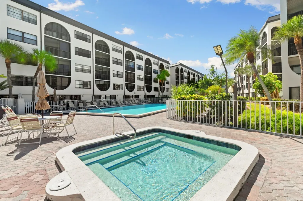 1012 Anglers Cove Marco Island FL 34145