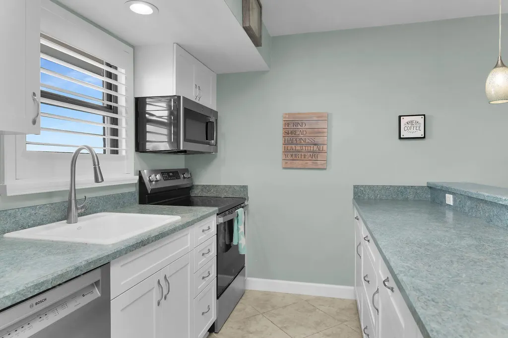 1012 Anglers Cove Marco Island FL 34145