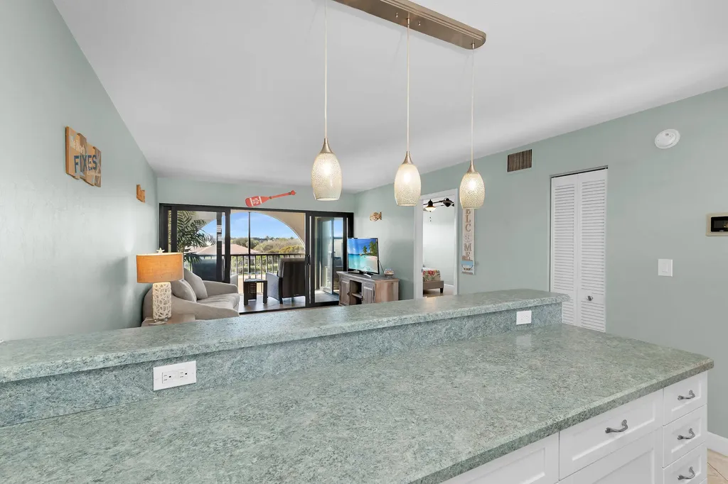 1012 Anglers Cove Marco Island FL 34145