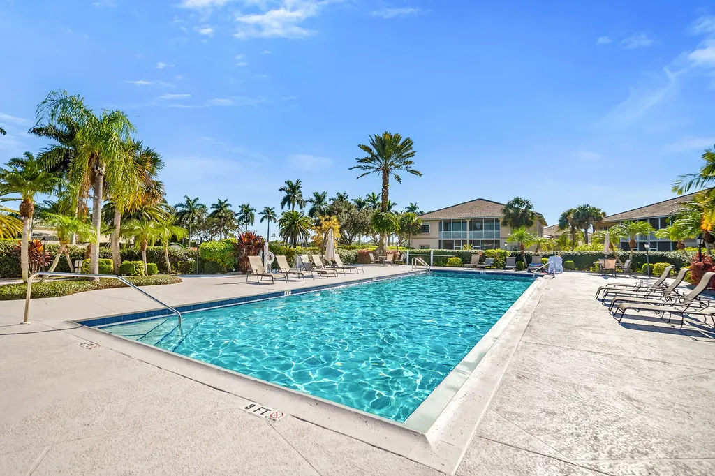 9113 Michael Circle Naples FL 34113