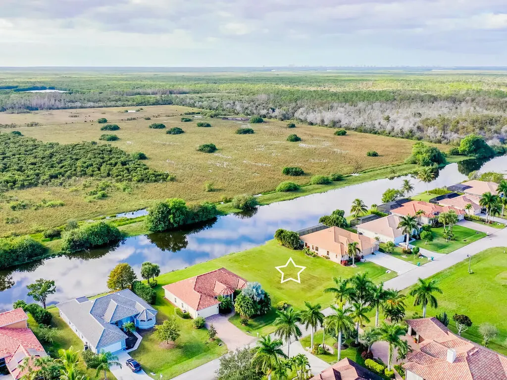 18499 Royal Hammock Naples FL 34114