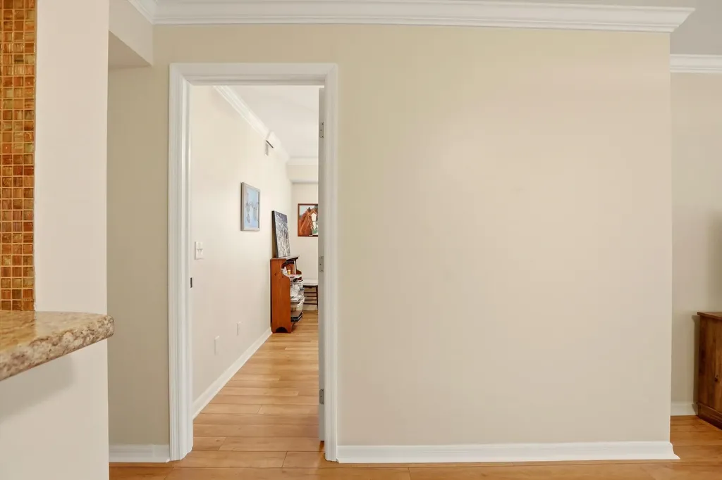 289 Robin Hood Circle Naples FL 34104