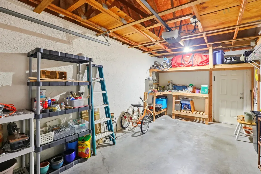 289 Robin Hood Circle Naples FL 34104