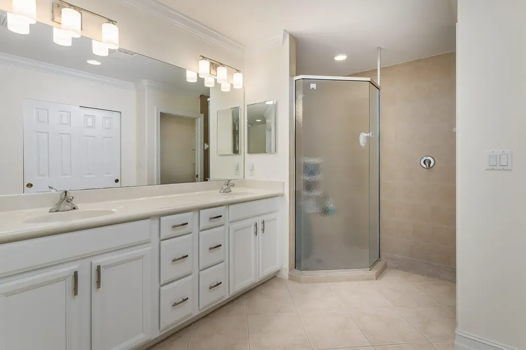 1281 Rialto Way Naples FL 34114