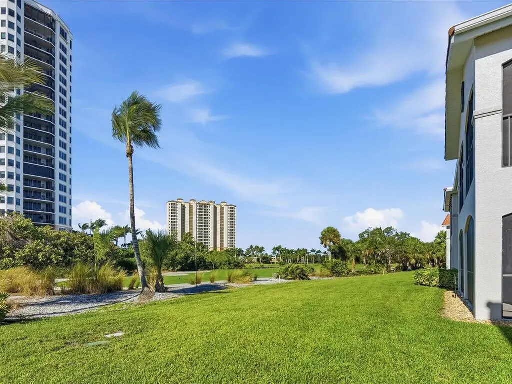 1281 Rialto Way Naples FL 34114