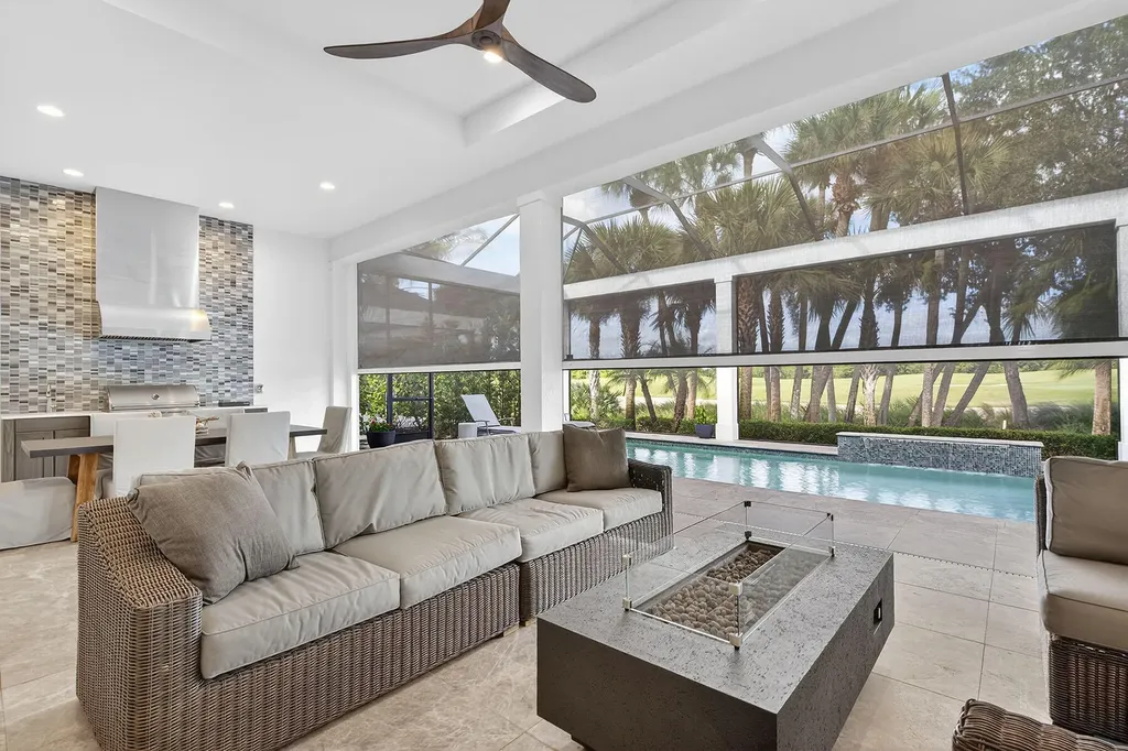 3169 Capistrano Lane Naples FL 34114