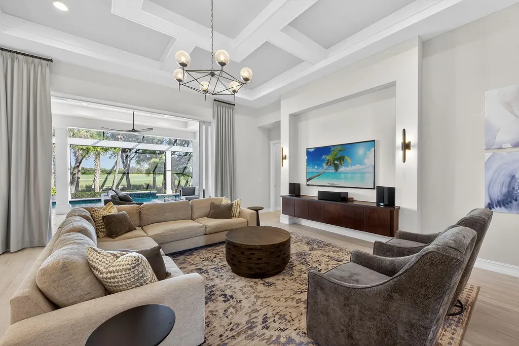 3169 Capistrano Lane Naples FL 34114