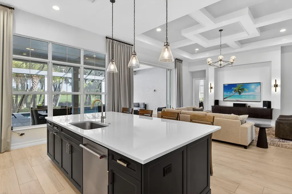 3169 Capistrano Lane Naples FL 34114