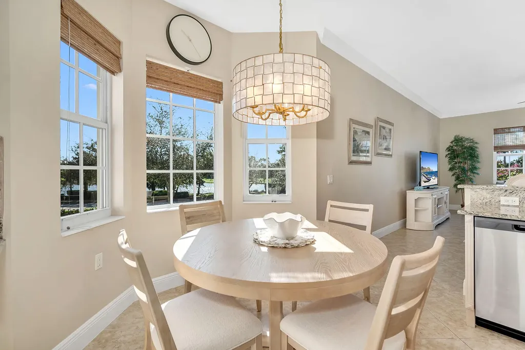 3710 Montreux Lane Naples FL 34114