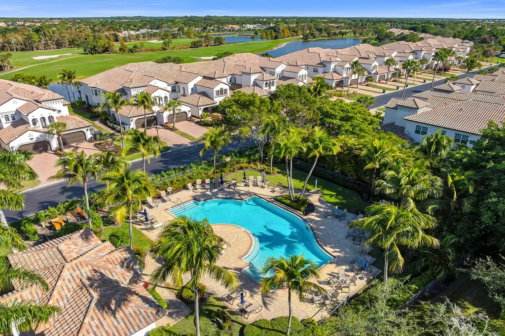 3710 Montreux Lane Naples FL 34114