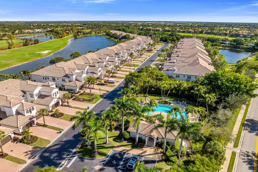 3710 Montreux Lane Naples FL 34114