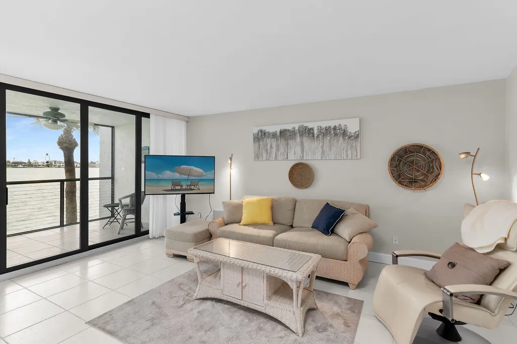 1085 Bald Eagle Marco Island FL 34145