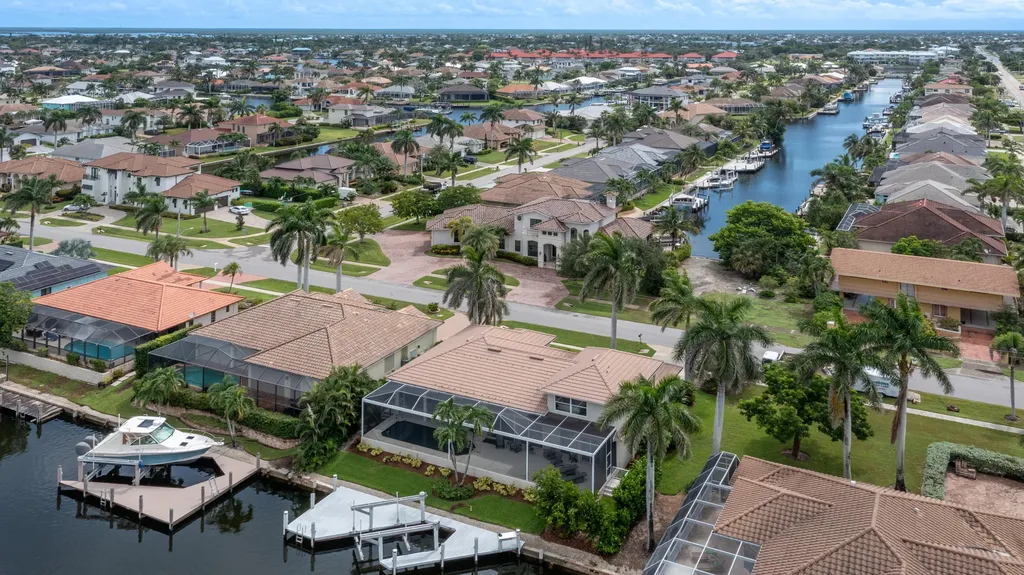 20 Copperfield Court Marco Island FL 34145