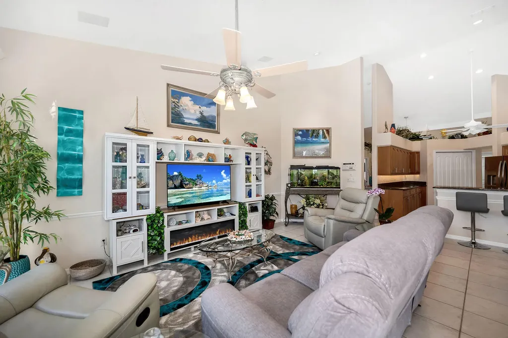 7809 Naples Heritage Drive Naples FL 34112