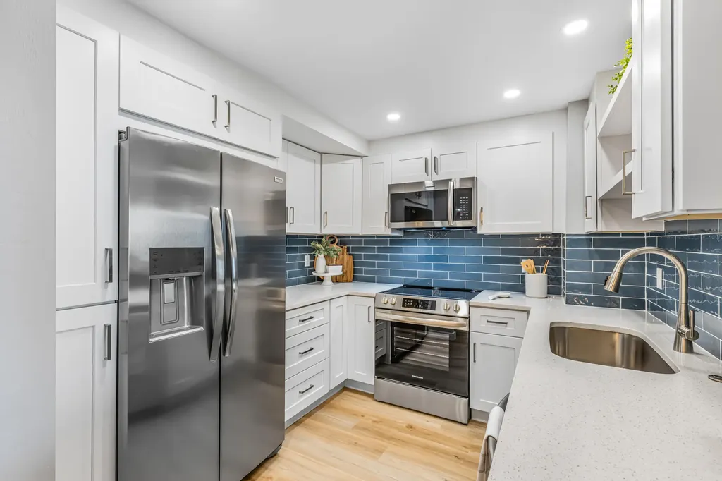 440 Seaview Court Marco Island FL 34145