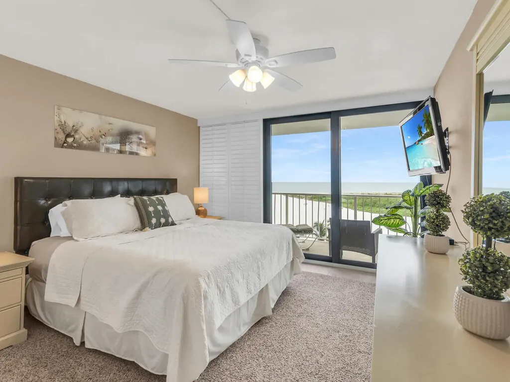 260 Seaview Court Marco Island FL 34145