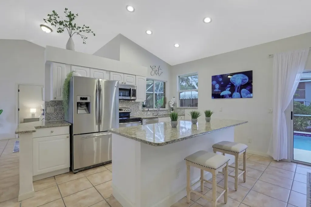 363 Columbus Way Marco Island FL 34145