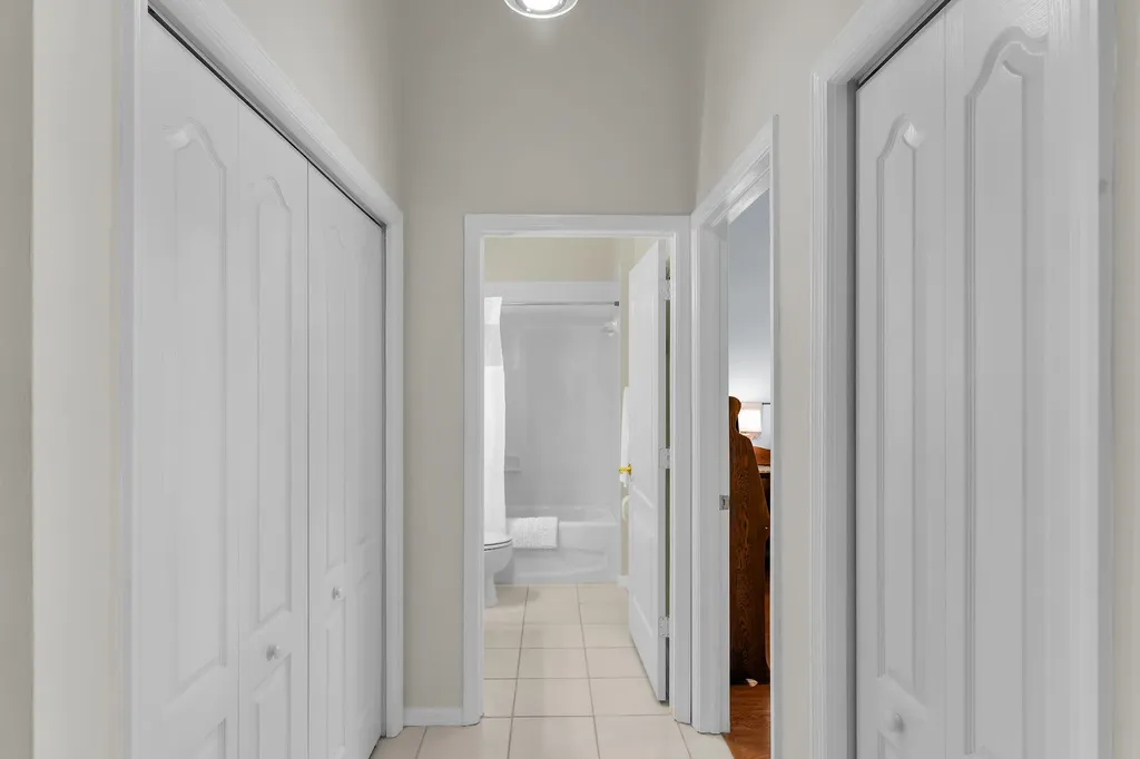 278 Newport Drive Naples FL 34114