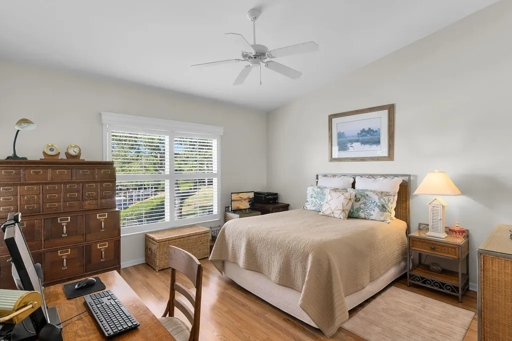 278 Newport Drive Naples FL 34114