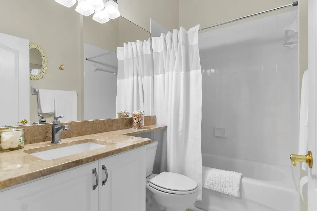 278 Newport Drive Naples FL 34114