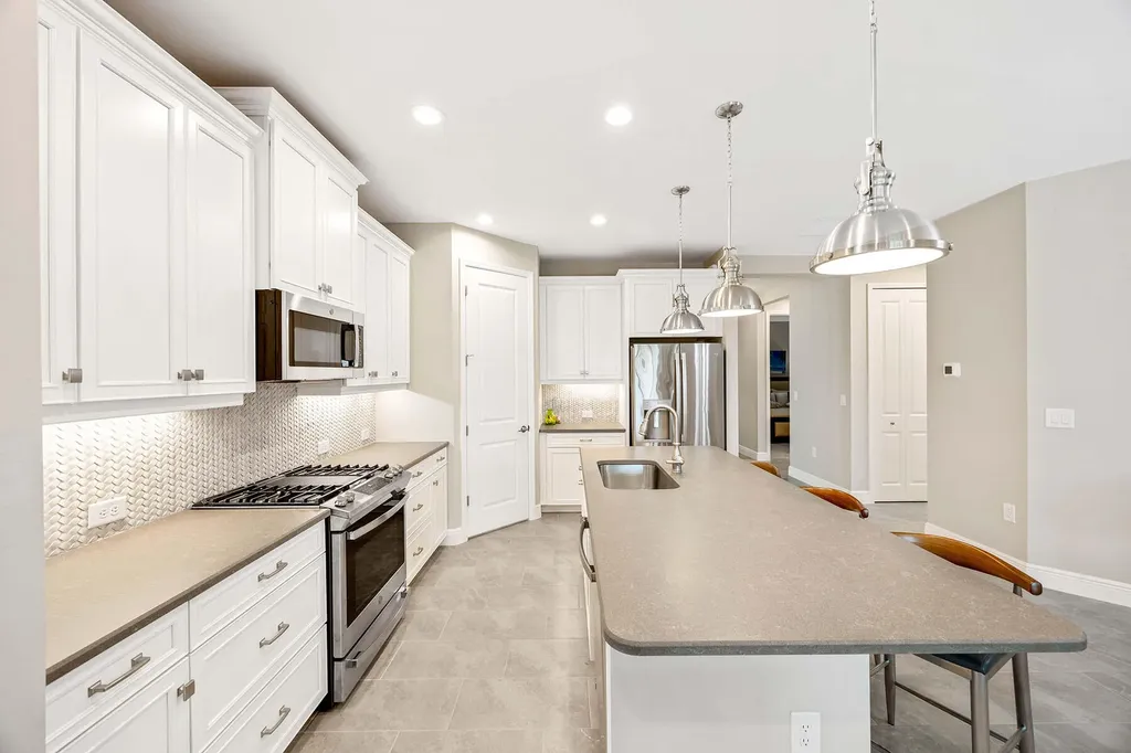 2303 Marquesa Circle Naples FL 34112