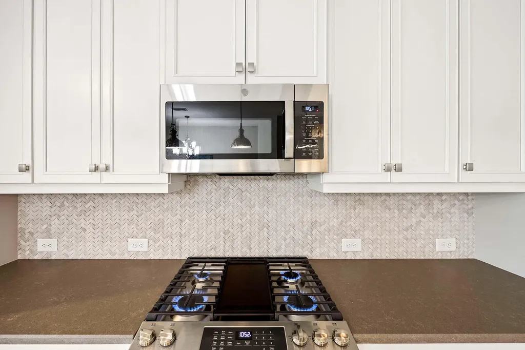 2303 Marquesa Circle Naples FL 34112