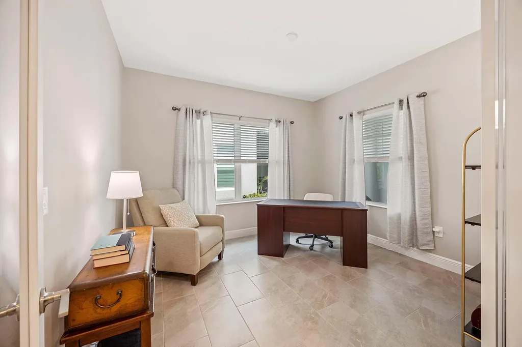 2303 Marquesa Circle Naples FL 34112