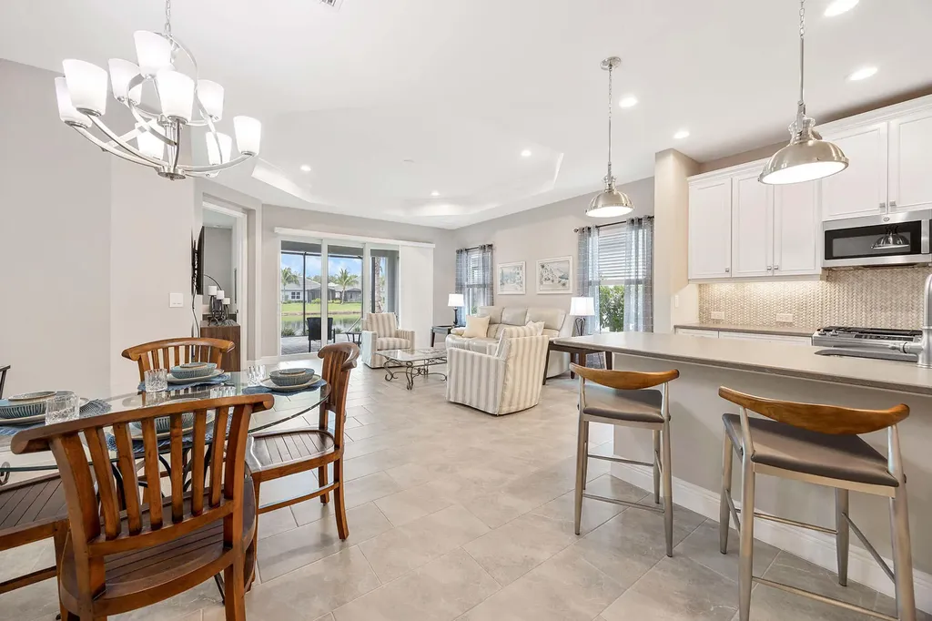 2303 Marquesa Circle Naples FL 34112