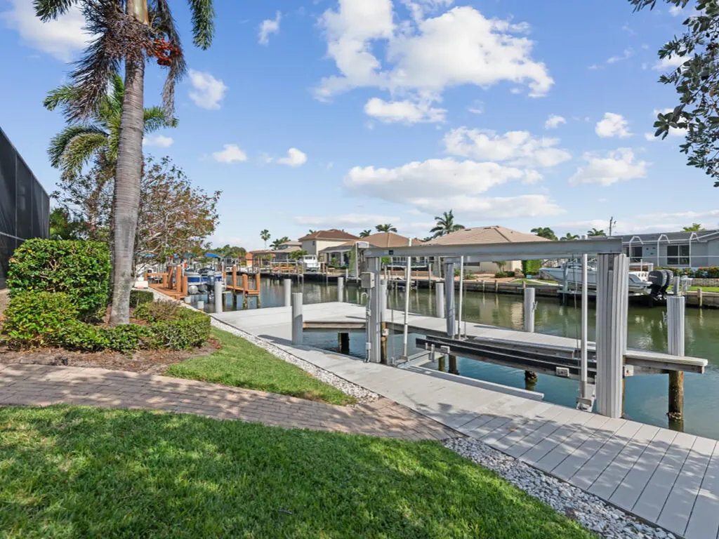 1641 Villa Court Marco Island FL 34145