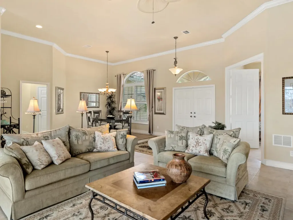 1641 Villa Court Marco Island FL 34145