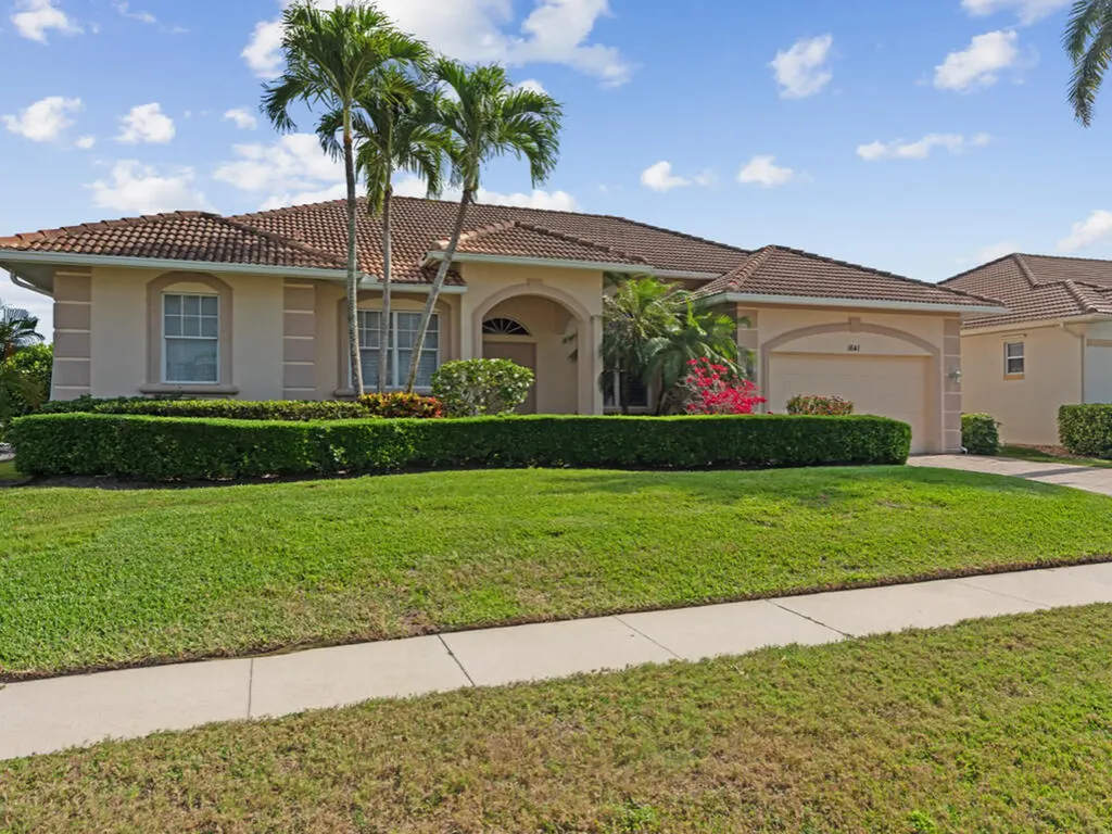 1641 Villa Court Marco Island FL 34145