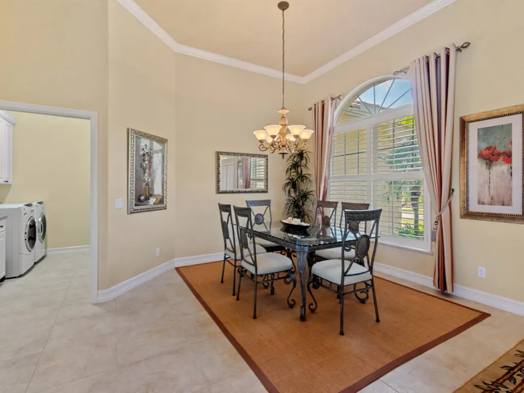 1641 Villa Court Marco Island FL 34145