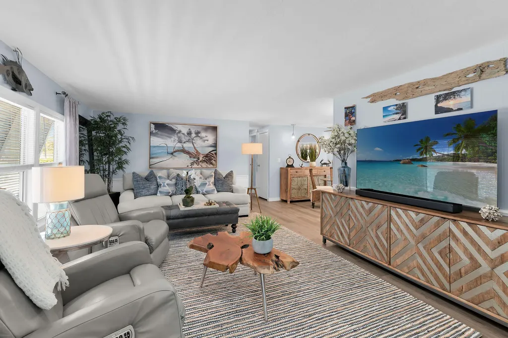 639 Palm Avenue Goodland FL 34140