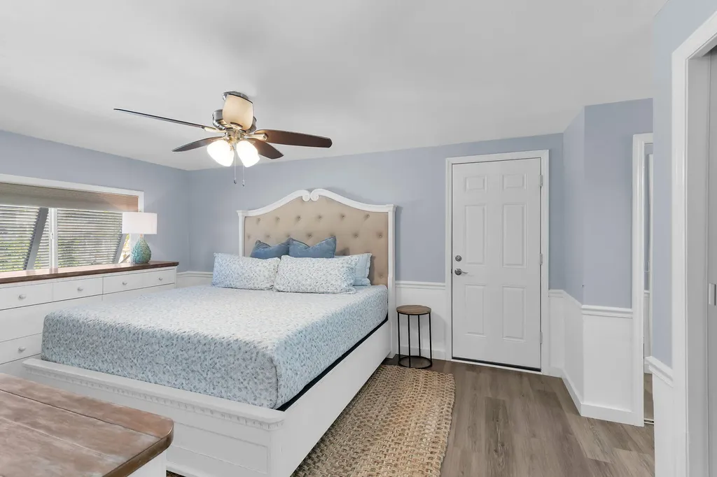 639 Palm Avenue Goodland FL 34140