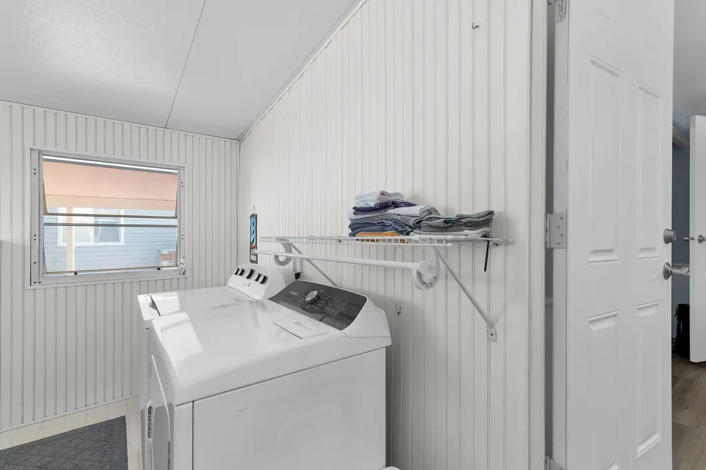 639 Palm Avenue Goodland FL 34140